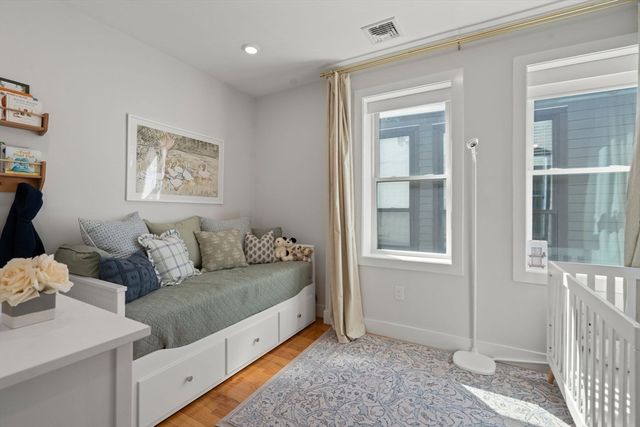 284 Sumner St 3, Boston, MA 02128
