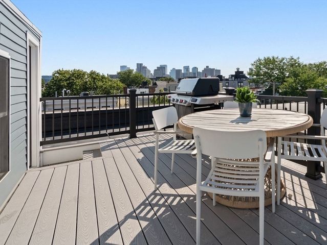 284 Sumner St 3, Boston, MA 02128