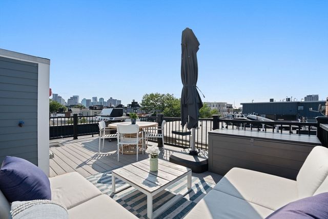 284 Sumner St 3, Boston, MA 02128