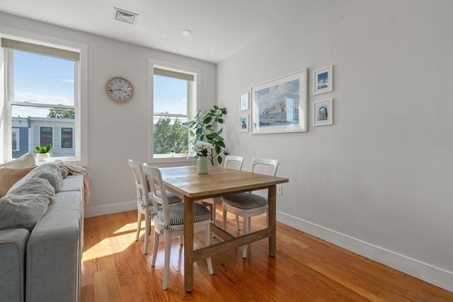 284 Sumner St 3, Boston, MA 02128