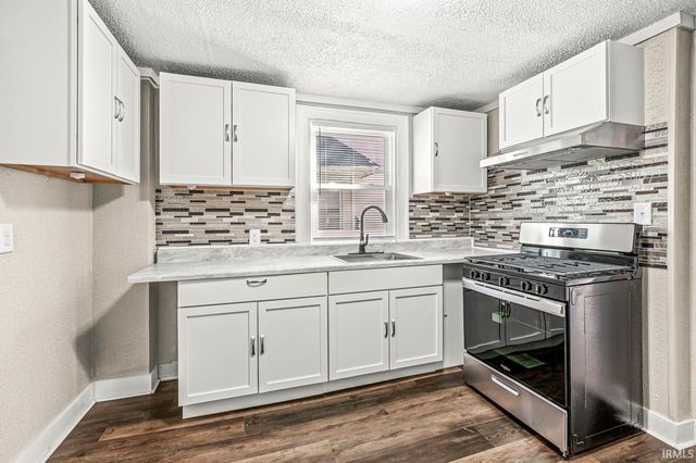 307 E Indiana Avenue, South Bend, IN 46613