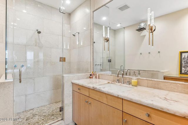 914 E OSBORN Road 303, Phoenix, AZ 85014