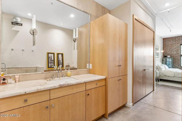 914 E OSBORN Road 303, Phoenix, AZ 85014
