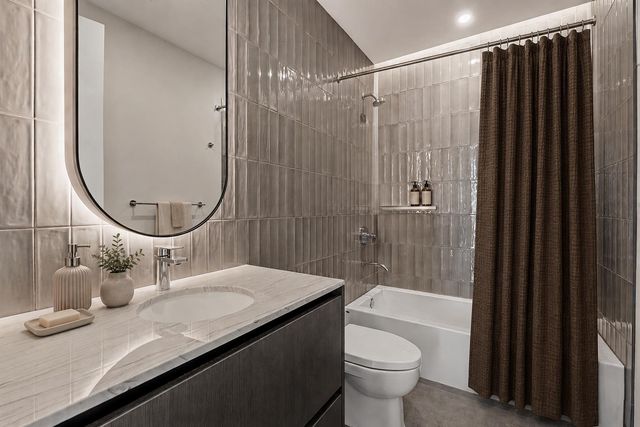610 Davis ST 5003, Austin, TX 78701