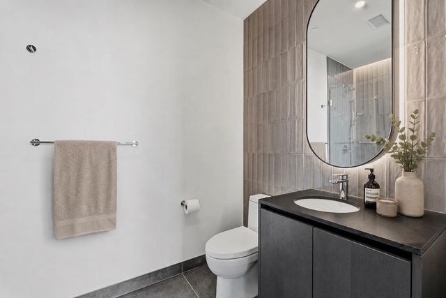 610 Davis ST 5003, Austin, TX 78701