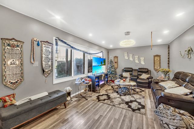 1269 Court D, Hanover Park, IL 60133