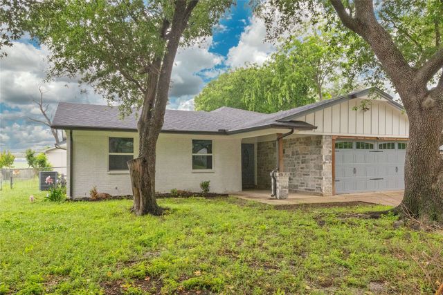 3474 Coronado Court, Fort Worth, TX 76116