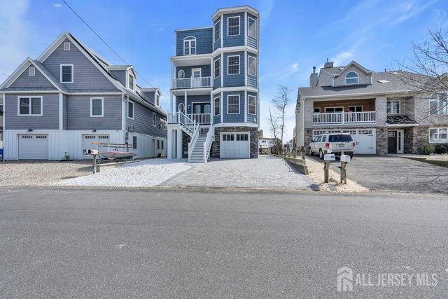 141 Vanard Drive, Brick, NJ 08723