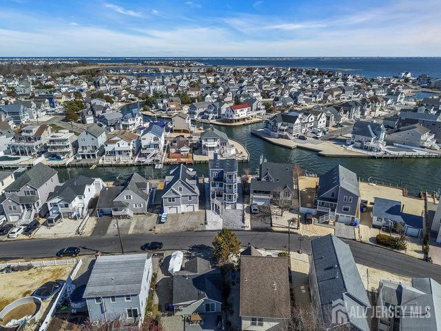 141 Vanard Drive, Brick, NJ 08723
