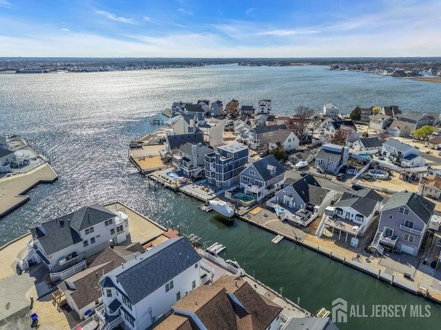 141 Vanard Drive, Brick, NJ 08723