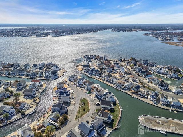141 Vanard Drive, Brick, NJ 08723