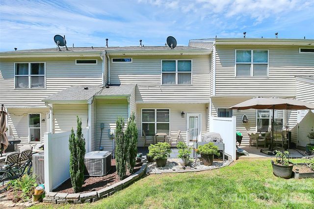 7345 Laurel Valley Road, Charlotte, NC 28273
