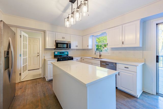 1224 W Whytecliff Road, Palatine, IL 60067