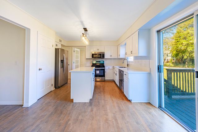 1224 W Whytecliff Road, Palatine, IL 60067