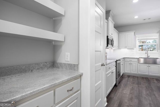 6833 Omaha Drive, Midland, GA 31820