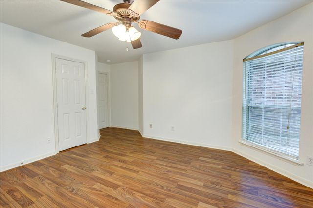 46 Drifting Shadows Circle, The Woodlands, TX 77385