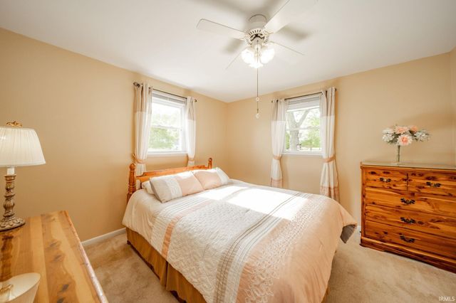 1020 E Shockley Road, Muncie, IN 47302