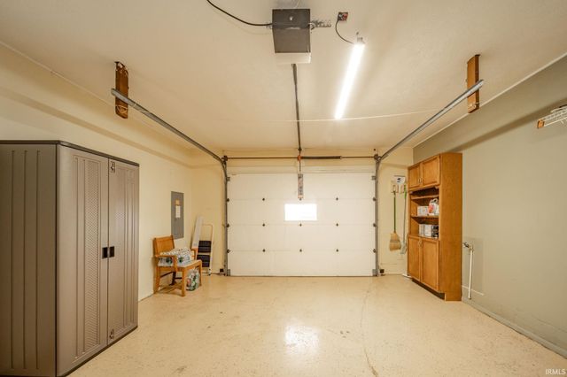 1020 E Shockley Road, Muncie, IN 47302