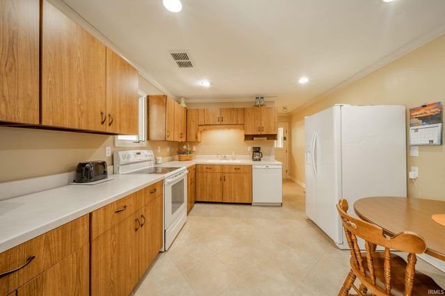 1020 E Shockley Road, Muncie, IN 47302