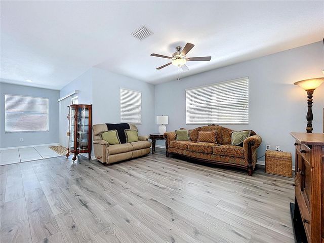 4594 LISETTE CIRCLE, Brooksville, FL 34604