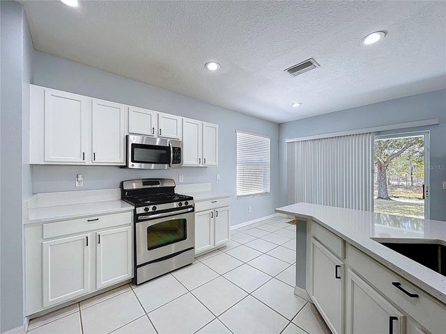 4594 LISETTE CIRCLE, Brooksville, FL 34604