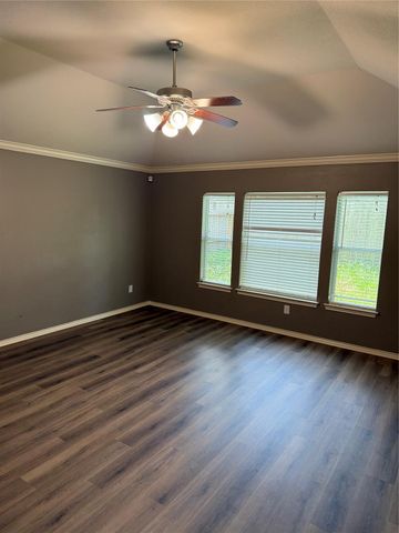 6914 Sunflower Grove Drive, Humble, TX 77346
