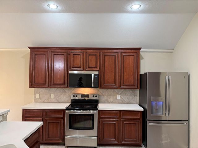 6914 Sunflower Grove Drive, Humble, TX 77346