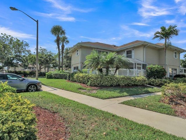 6403 Dryden Court, Boynton Beach, FL 33436
