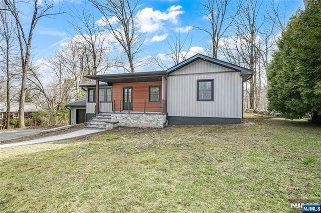 132 Upper High Crest Road, West Milford, NJ 07480