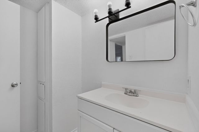6050 Melody Lane 227, Dallas, TX 75231