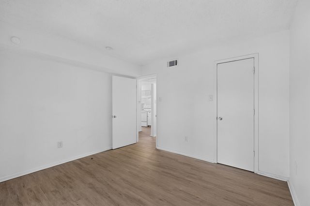 6050 Melody Lane 227, Dallas, TX 75231