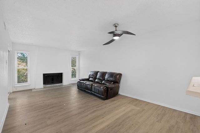 6050 Melody Lane 227, Dallas, TX 75231