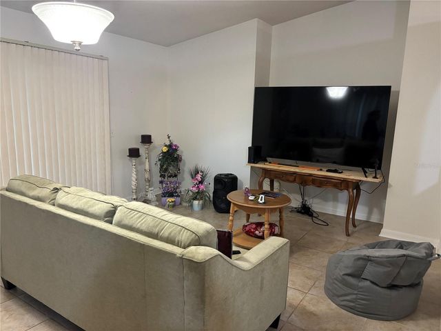304 MARION OAKS TRAIL, Ocala, FL 34473