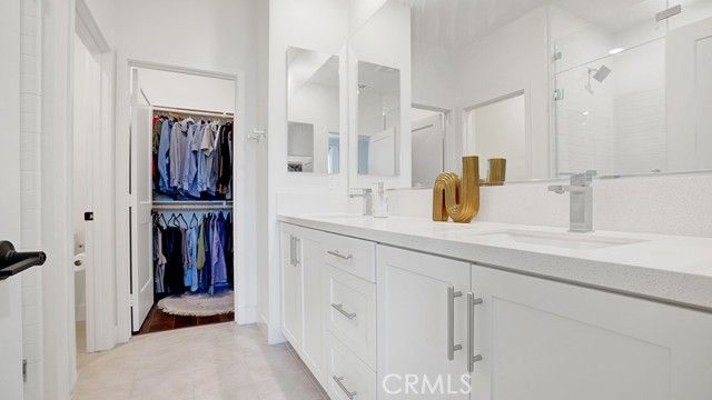 16372 Moonstone Circle, Tustin, CA 92782