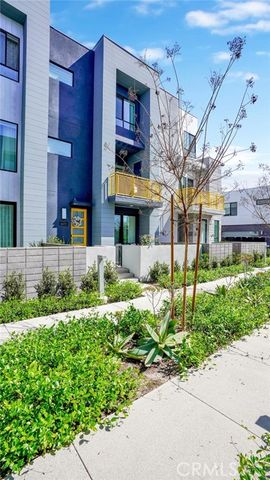 16372 Moonstone Circle, Tustin, CA 92782