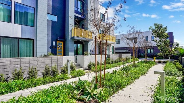 16372 Moonstone Circle, Tustin, CA 92782