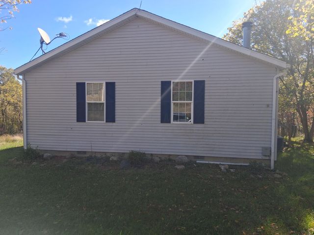 9292 Hood Road, New Straitsville, OH 43766