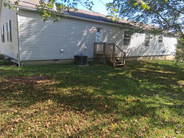 9292 Hood Road, New Straitsville, OH 43766