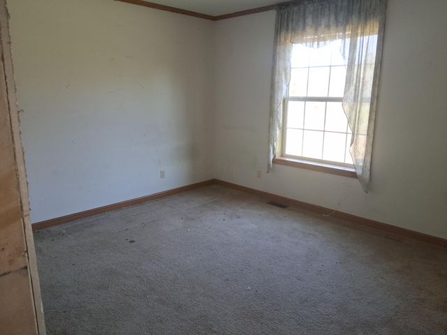 9292 Hood Road, New Straitsville, OH 43766