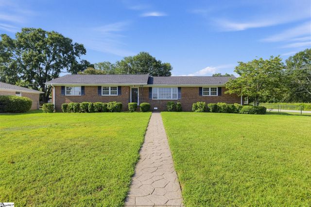 300 Drury Lane, Mauldin, SC 29662