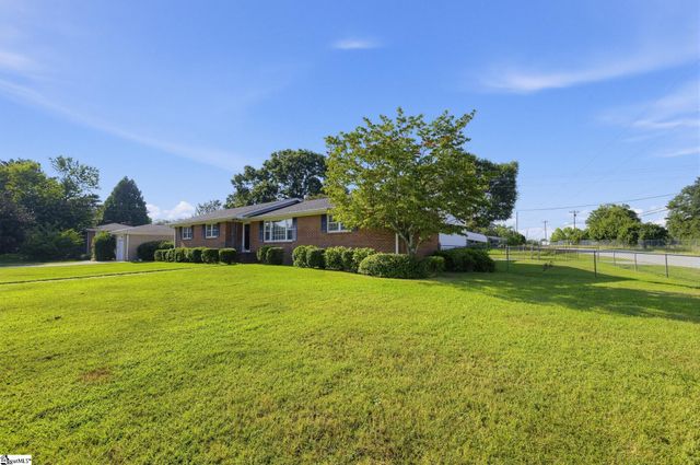 300 Drury Lane, Mauldin, SC 29662