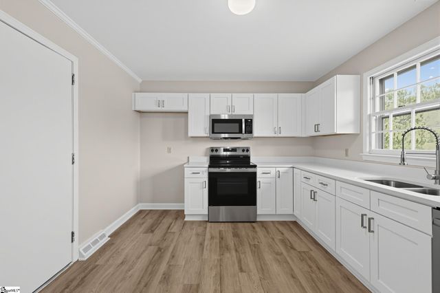 300 Drury Lane, Mauldin, SC 29662