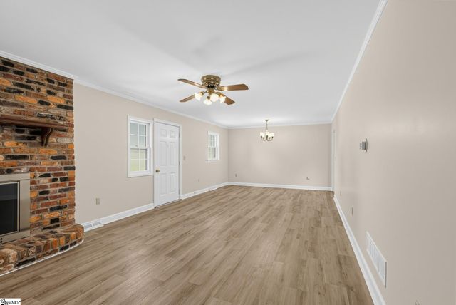 300 Drury Lane, Mauldin, SC 29662