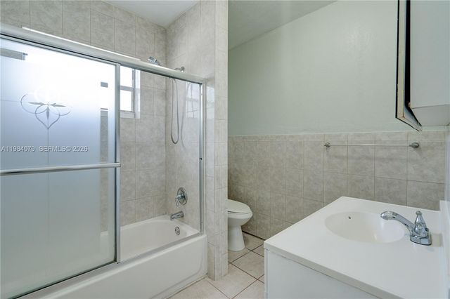 201 SW 9th Ave 1-3, Hallandale Beach, FL 33009
