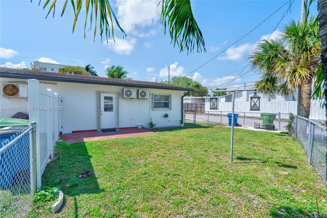 201 SW 9th Ave 1-3, Hallandale Beach, FL 33009