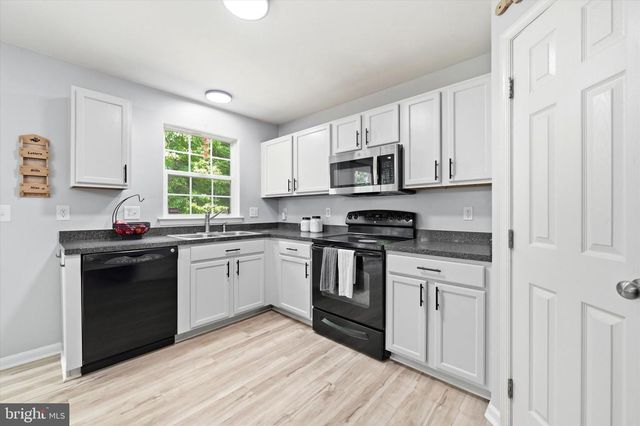 2 GREENSPIRE LN, Smyrna, DE 19977