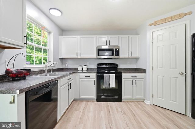 2 GREENSPIRE LN, Smyrna, DE 19977