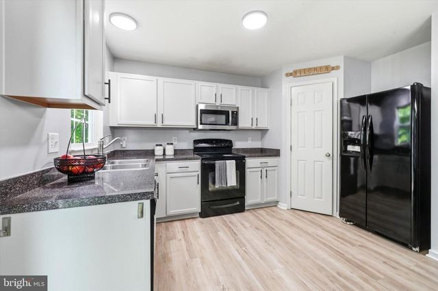 2 GREENSPIRE LN, Smyrna, DE 19977