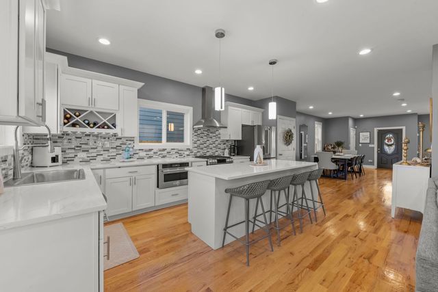 1818 N 36th Avenue, Stone Park, IL 60165