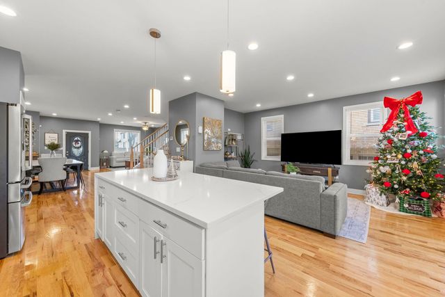 1818 N 36th Avenue, Stone Park, IL 60165